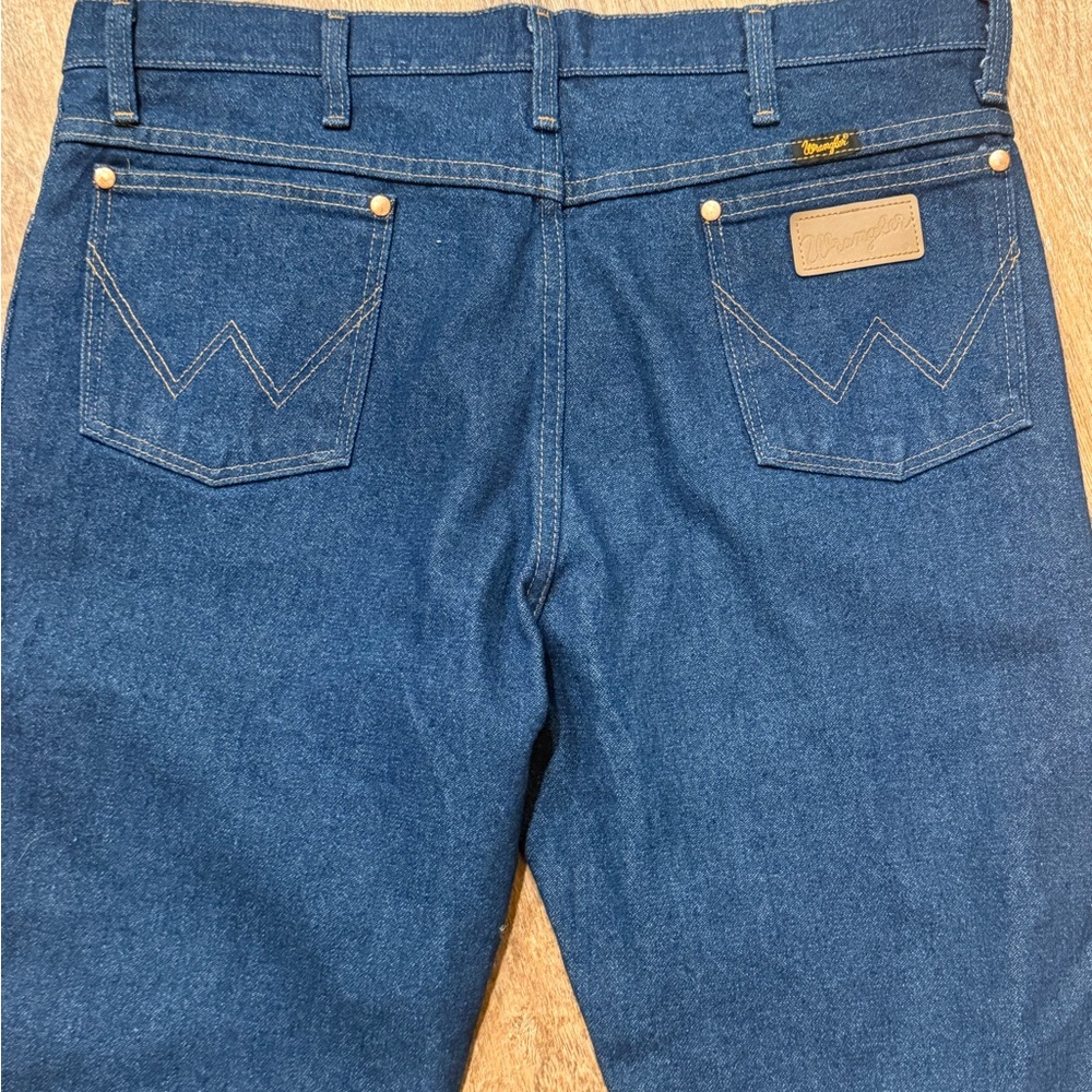 Wrangler Men's Deep Blue Straight Jeans - Picture 6 of 7